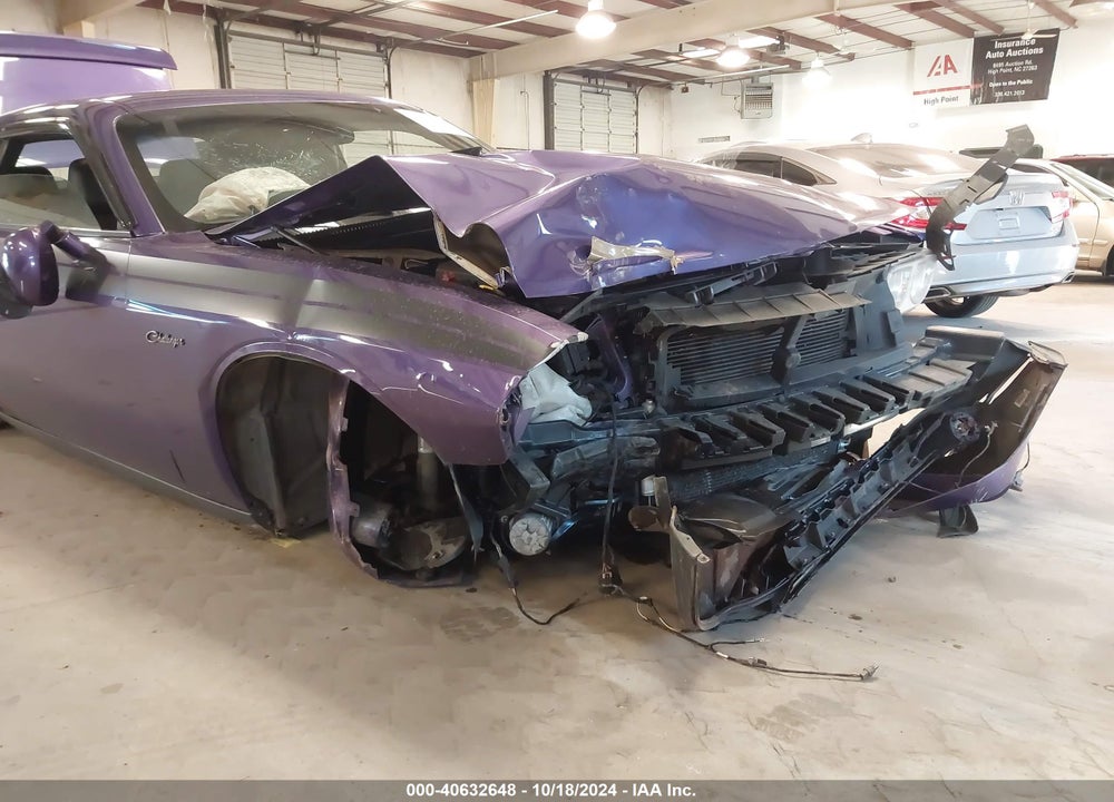 2014 DODGE CHALLENGER R/T CLASSIC VIN: 2C3CDYBT7EH143610
