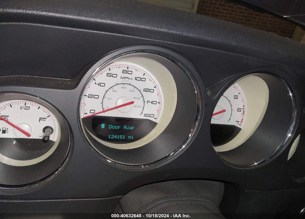 2014 DODGE CHALLENGER R/T CLASSIC VIN: 2C3CDYBT7EH143610