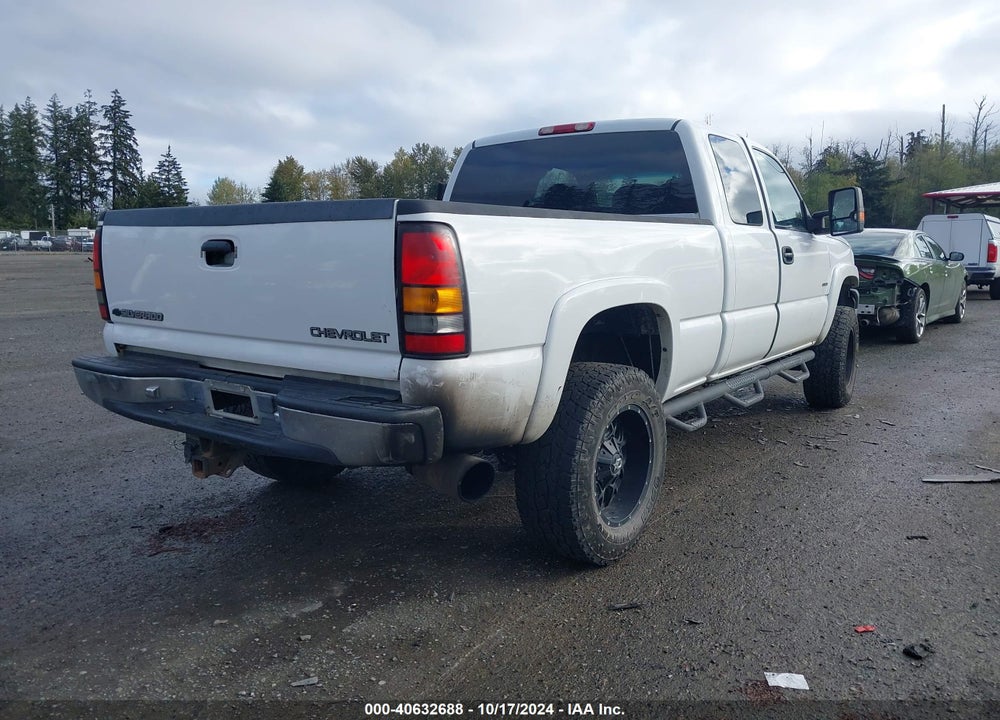 2005 CHEVROLET SILVERADO 2500HD LS VIN: 1GCHK29285E131197