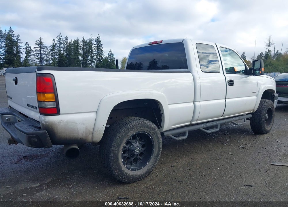 2005 CHEVROLET SILVERADO 2500HD LS VIN: 1GCHK29285E131197