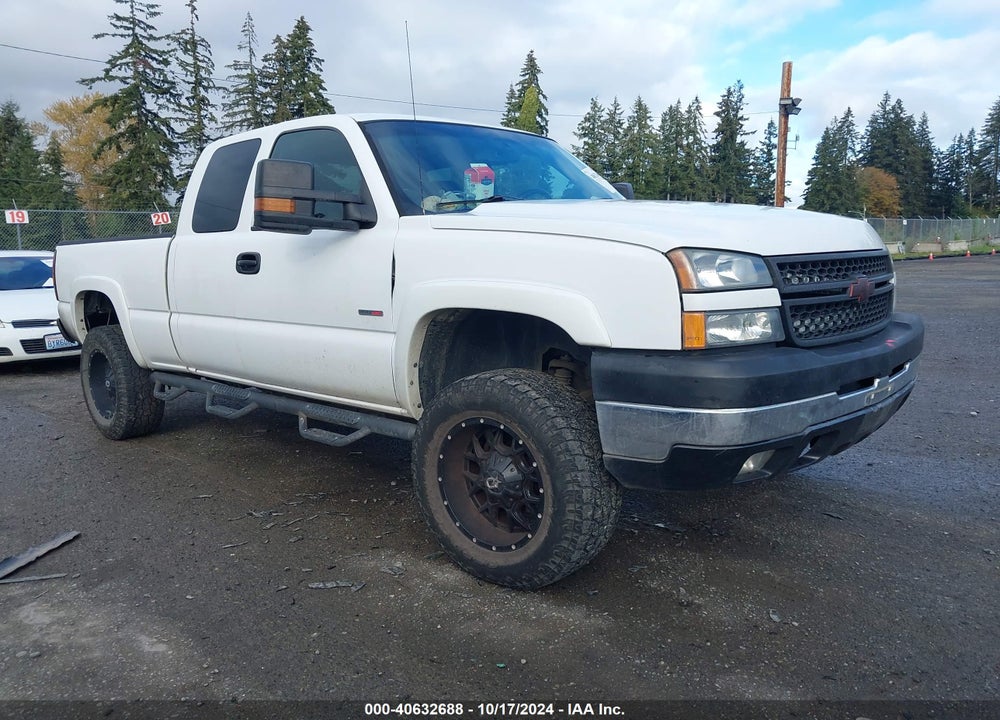 2005 CHEVROLET SILVERADO 2500HD LS VIN: 1GCHK29285E131197
