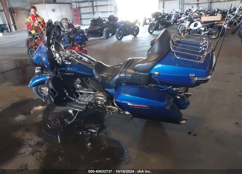 2014 HARLEY-DAVIDSON FLHTKSE CVO LIMITED VIN: 1HD1TEN13EB952317
