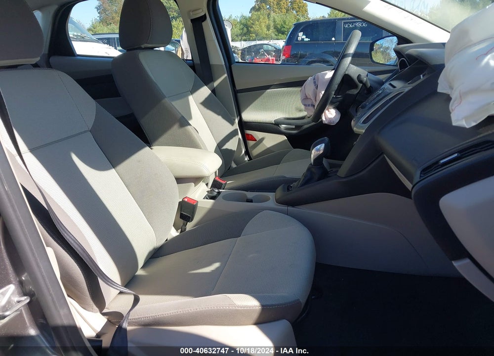 2014 FORD FOCUS SE VIN: 1FADP3F27EL236714