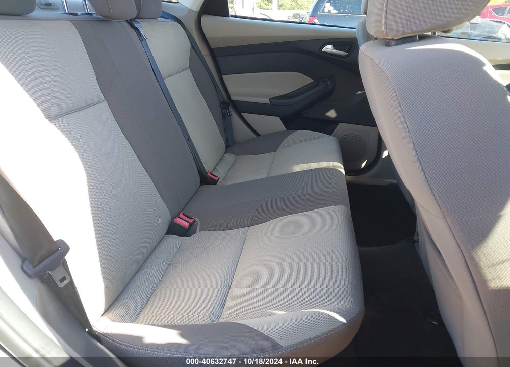 2014 FORD FOCUS SE VIN: 1FADP3F27EL236714