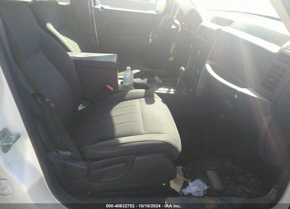 2011 JEEP LIBERTY SPORT VIN: 1J4PN2GK1BW538042