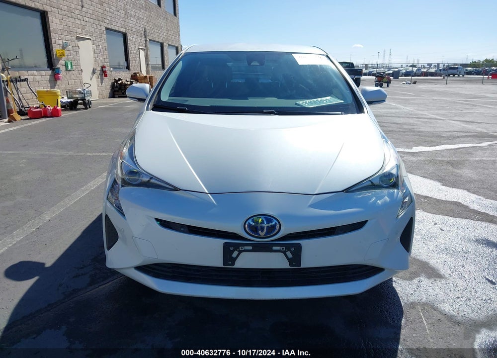 2017 TOYOTA PRIUS TWO VIN: JTDKBRFUXH3043577