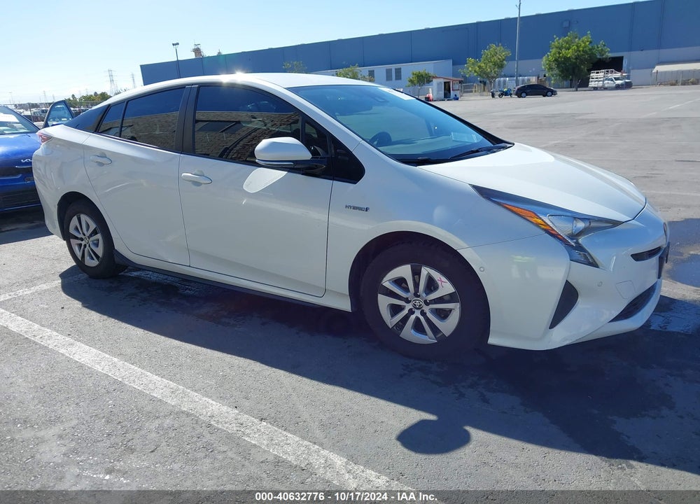 2017 TOYOTA PRIUS TWO VIN: JTDKBRFUXH3043577
