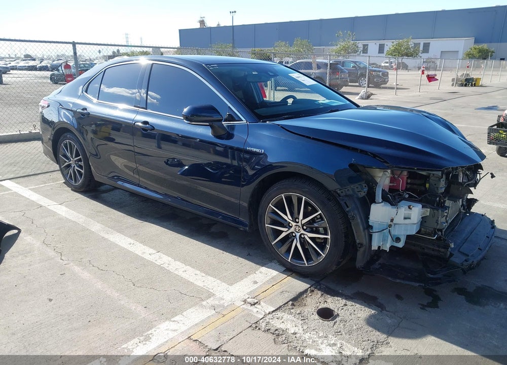 2021 TOYOTA CAMRY XLE HYBRID VIN: 4T1F31AK1MU564600