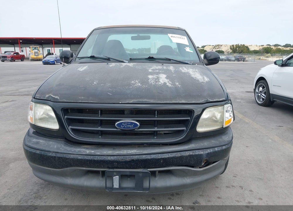 2002 FORD F-150 XL/XLT VIN: 1FTRF17282KA89908