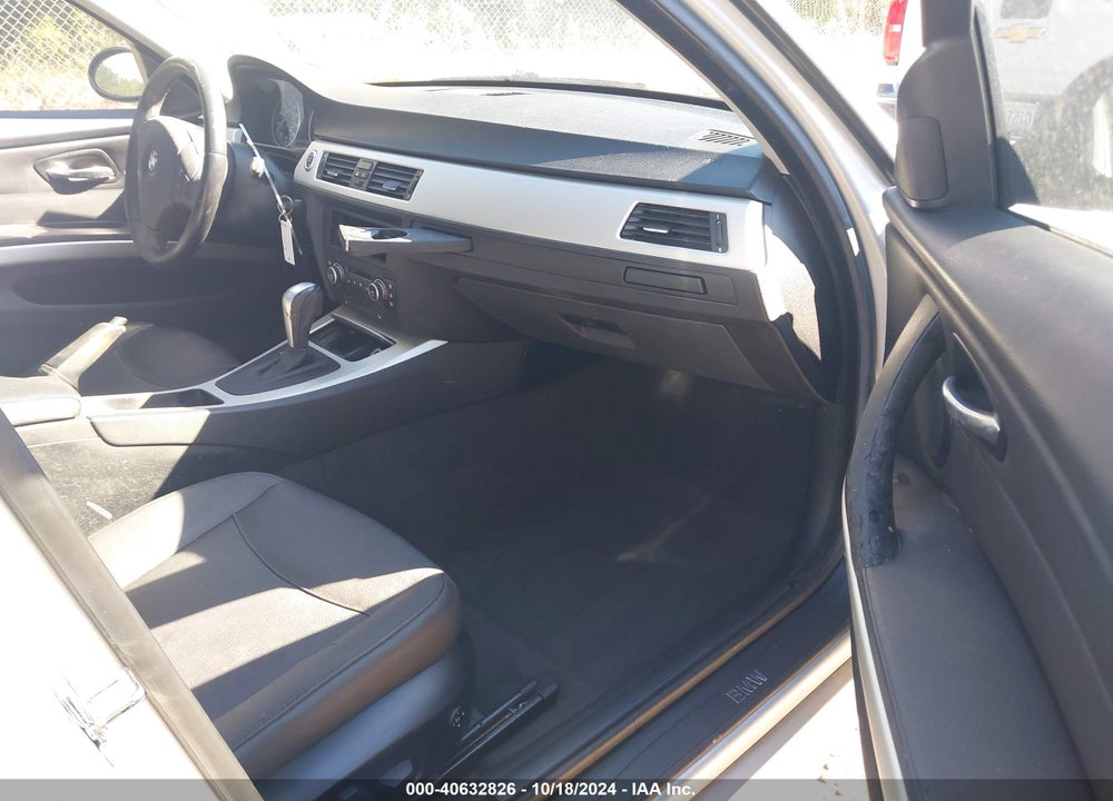 2008 BMW 328I VIN: WBAVA33558P142095