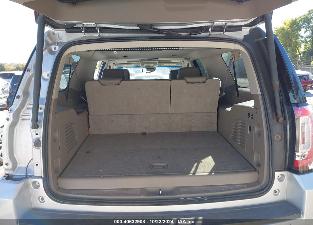 2019 GMC YUKON XL SLT VIN: 1GKS2GKC9KR232859