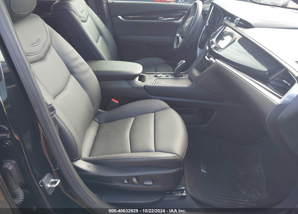2024 CADILLAC XT6 PREMIUM LUXURY VIN: 1GYKPCRS6RZ701445