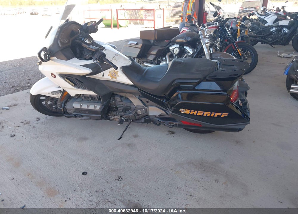2018 HONDA GL1800 B VIN: JH2SC7912JK000096
