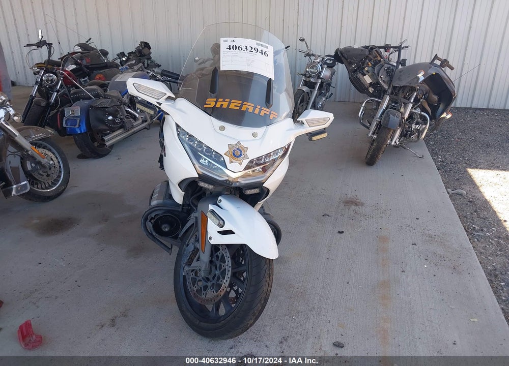 2018 HONDA GL1800 B VIN: JH2SC7912JK000096