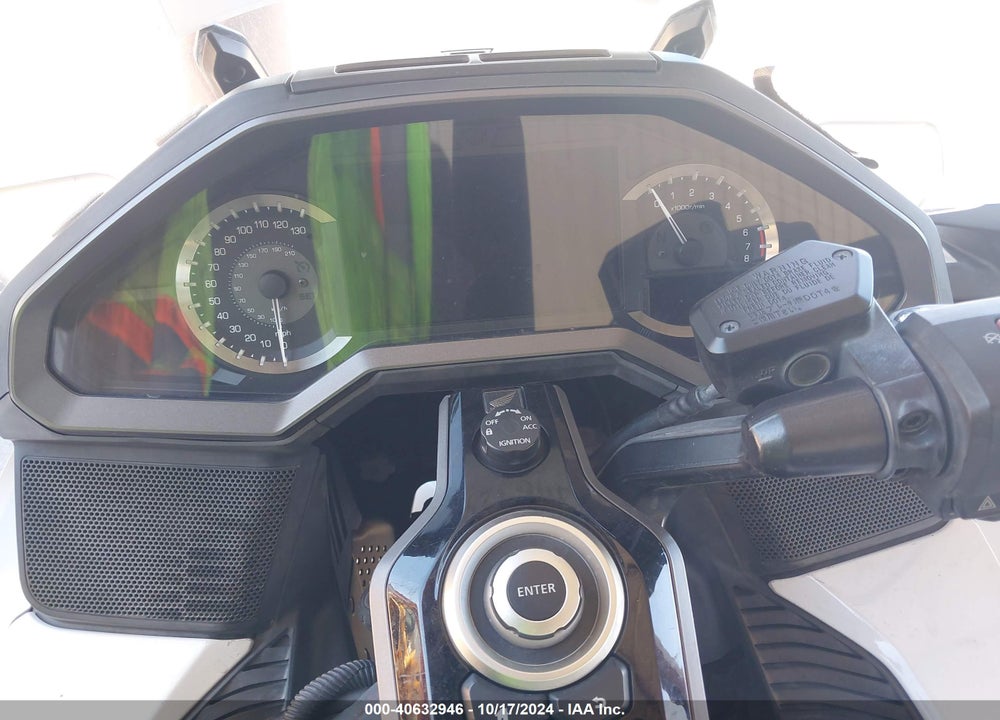 2018 HONDA GL1800 B VIN: JH2SC7912JK000096
