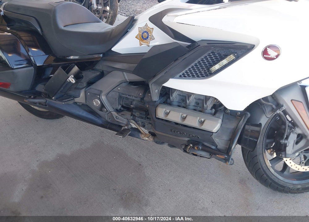 2018 HONDA GL1800 B VIN: JH2SC7912JK000096