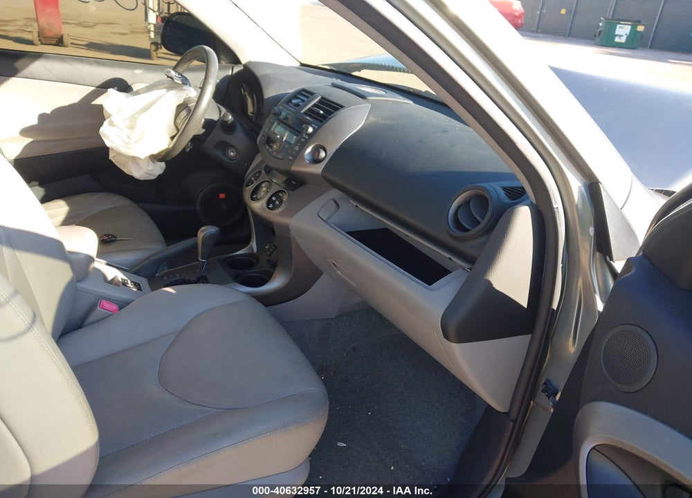 2008 TOYOTA RAV4 LIMITED V6 VIN: JTMBK31V786037537