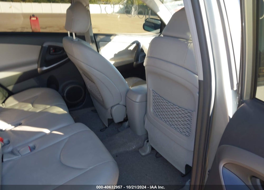 2008 TOYOTA RAV4 LIMITED V6 VIN: JTMBK31V786037537