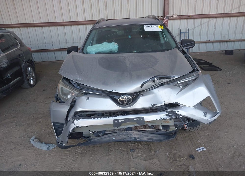 2017 TOYOTA RAV4 LE VIN: 2T3BFREVXHW637923
