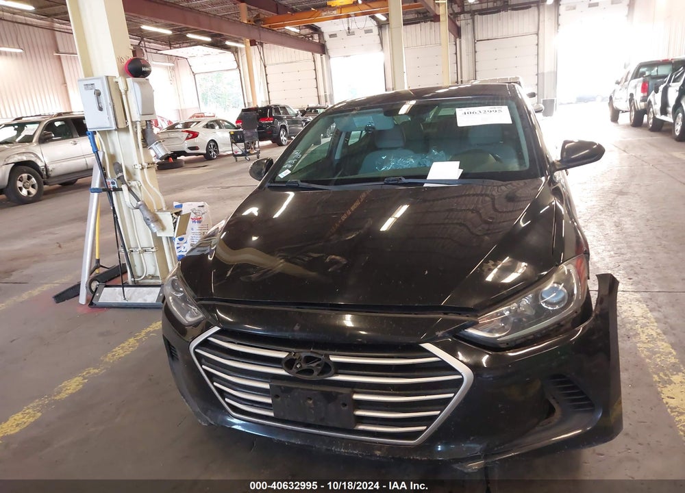 2017 HYUNDAI ELANTRA SE VIN: 5NPD74LF8HH191458