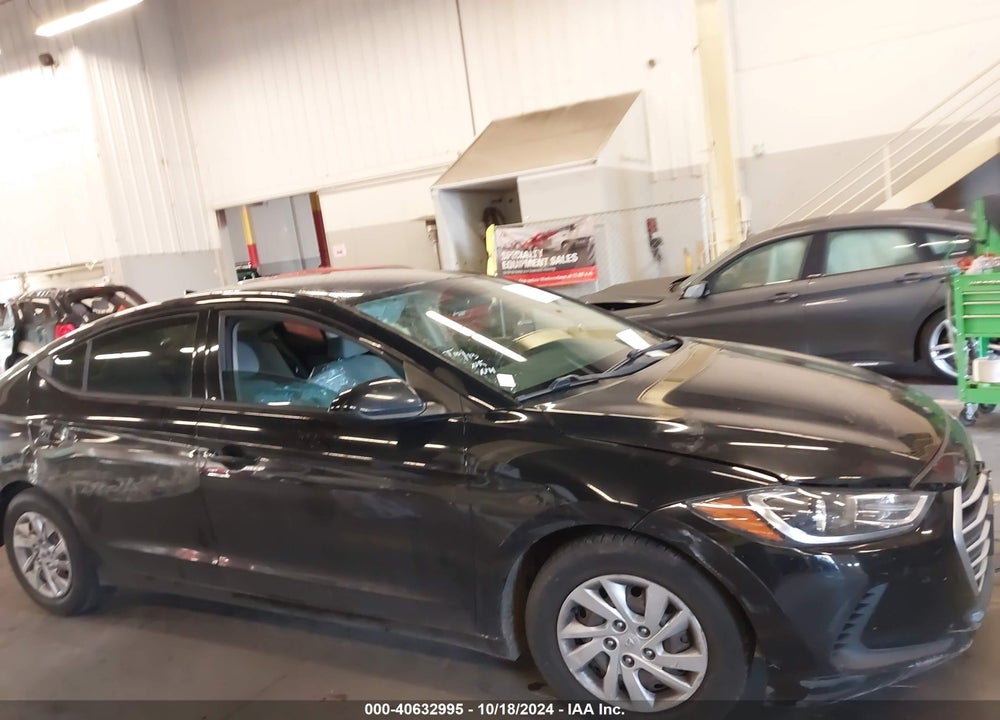 2017 HYUNDAI ELANTRA SE VIN: 5NPD74LF8HH191458
