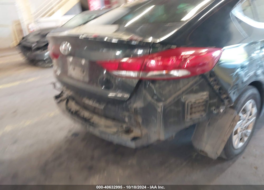 2017 HYUNDAI ELANTRA SE VIN: 5NPD74LF8HH191458