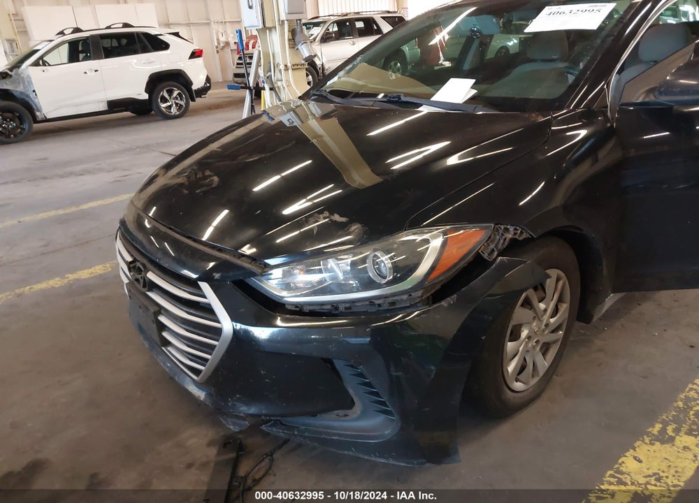 2017 HYUNDAI ELANTRA SE VIN: 5NPD74LF8HH191458