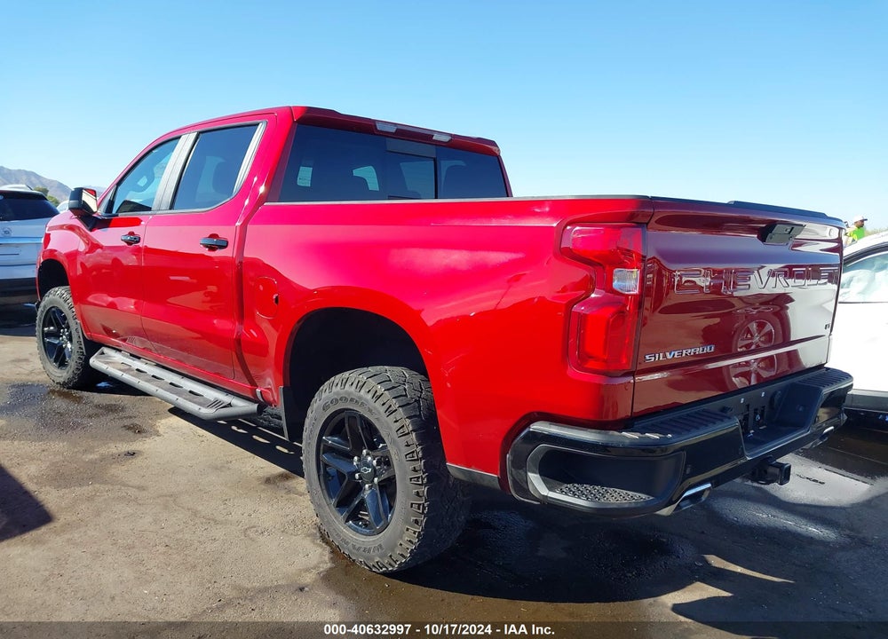 2021 CHEVROLET SILVERADO 1500 4WD SHORT BED LT TRAIL BOSS VIN: 3GCPYFEL1MG173170