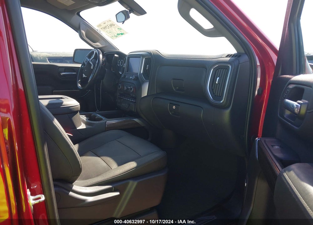 2021 CHEVROLET SILVERADO 1500 4WD SHORT BED LT TRAIL BOSS VIN: 3GCPYFEL1MG173170