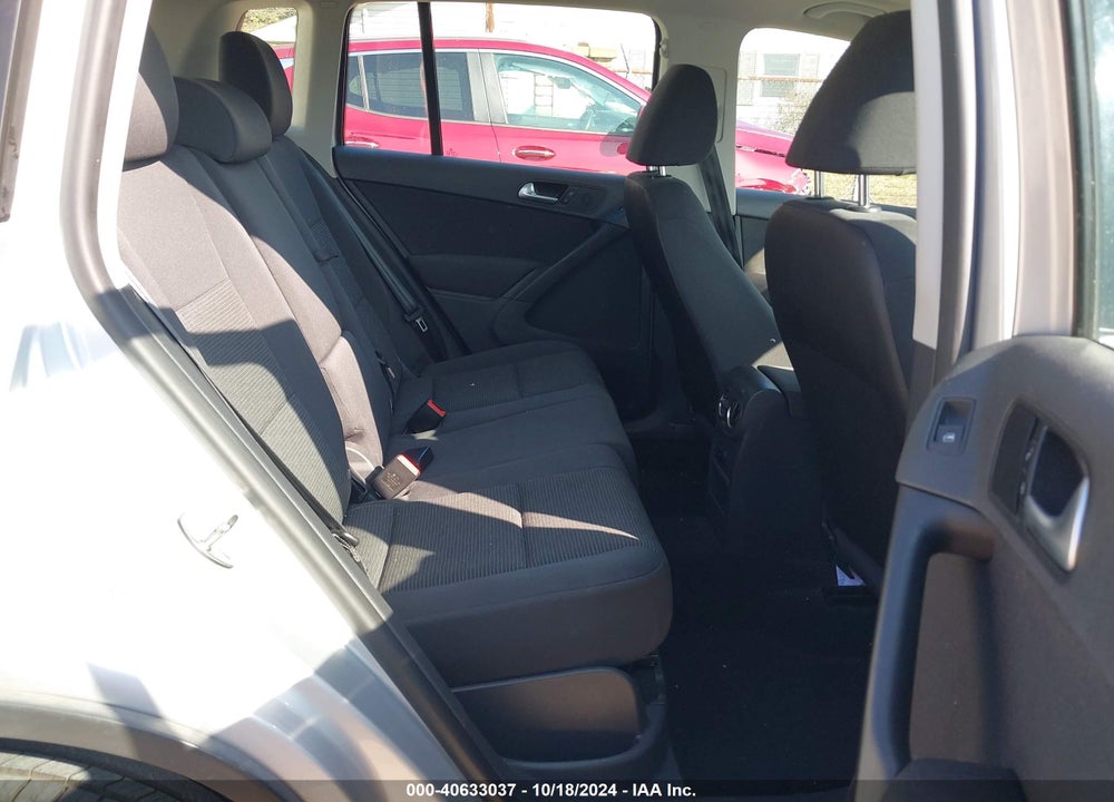 2013 VOLKSWAGEN TIGUAN S VIN: WVGAV7AX0DW555751