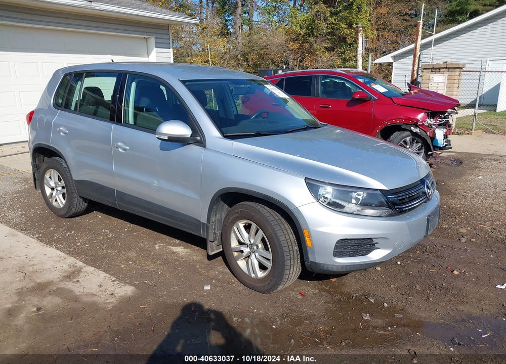 2013 VOLKSWAGEN TIGUAN S VIN: WVGAV7AX0DW555751
