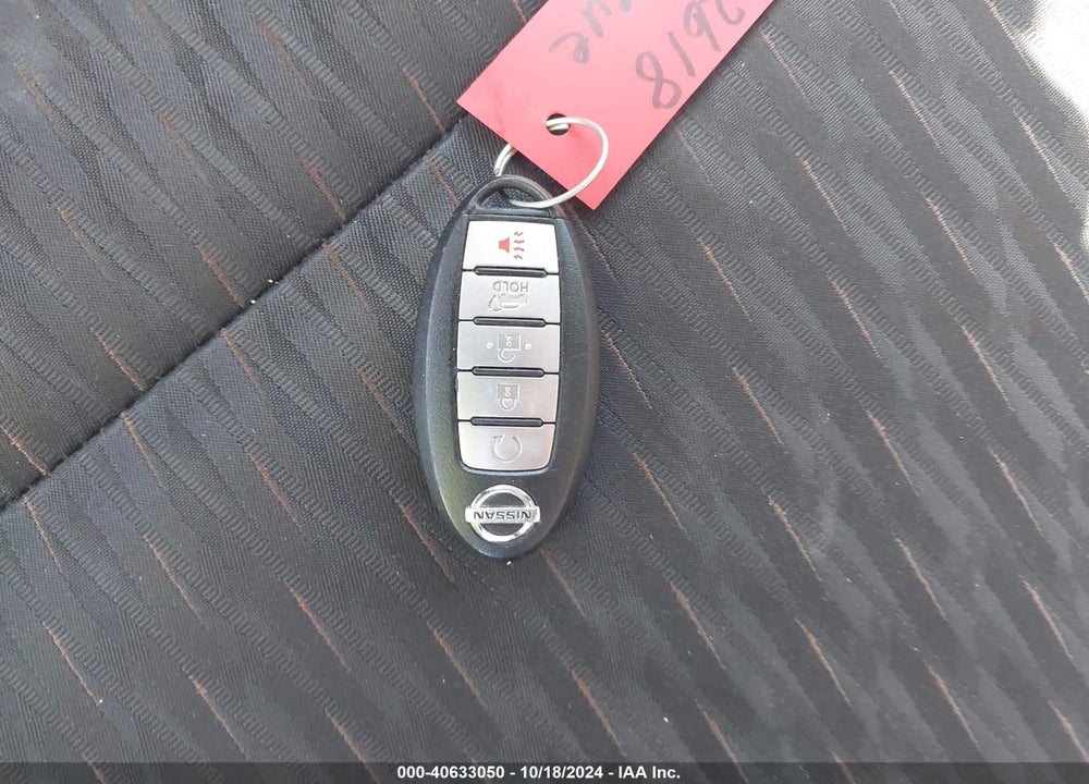 2018 NISSAN ROGUE SV VIN: 5N1AT2MT6JC783204