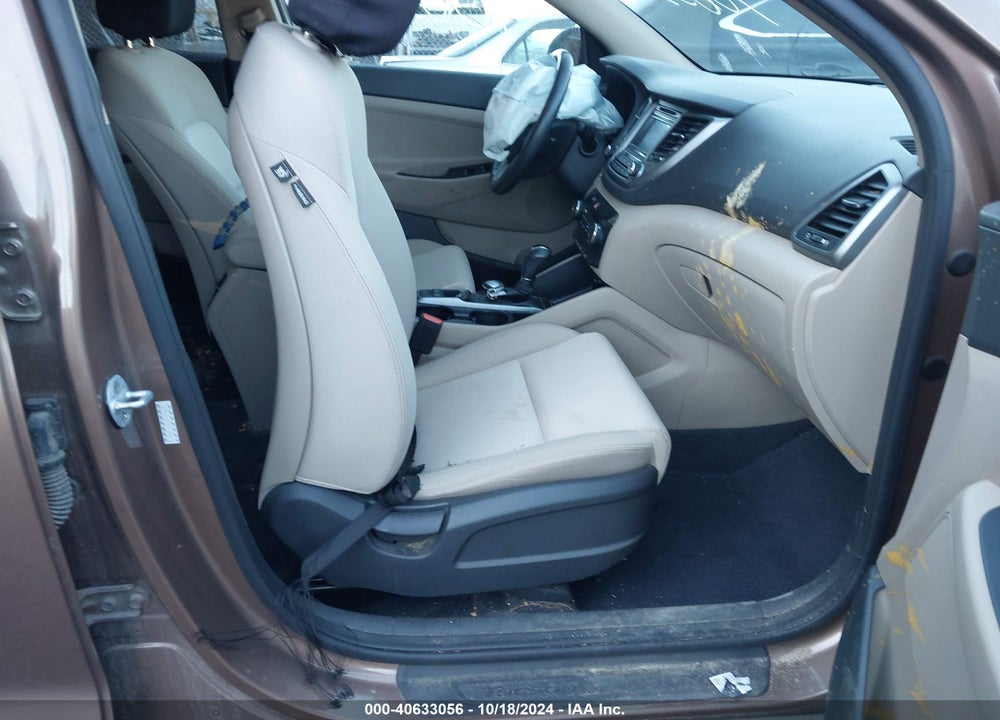 2017 HYUNDAI TUCSON SPORT VIN: KM8J3CA27HU472418