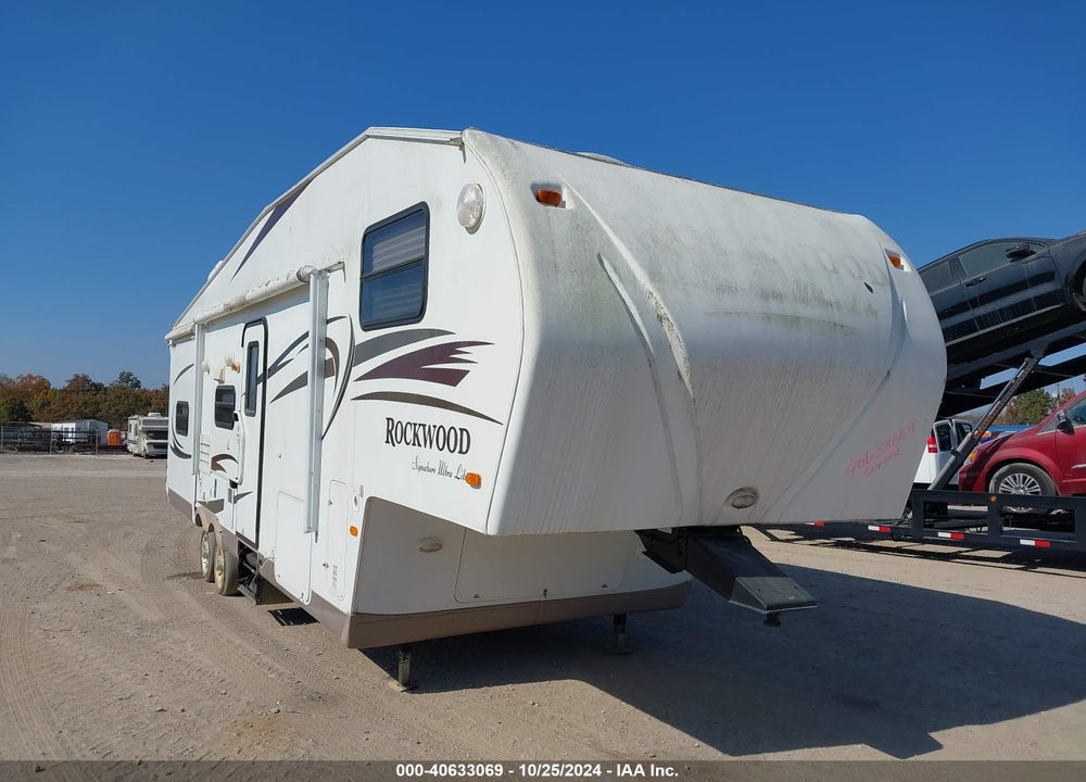 2011 ROCKWOOD 5TH WHEEL TRAVEL TRAILER VIN: 4X4FRLD25B1835094