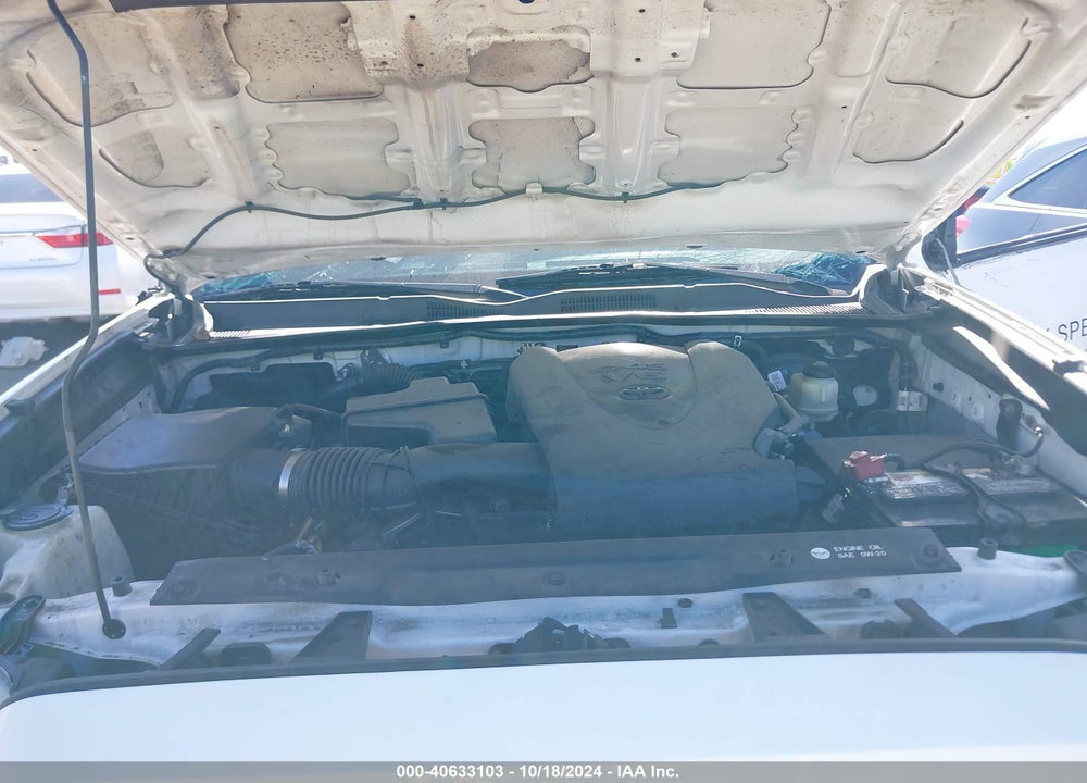 2018 TOYOTA TACOMA SR5 V6 VIN: 3TMAZ5CNXJM057805