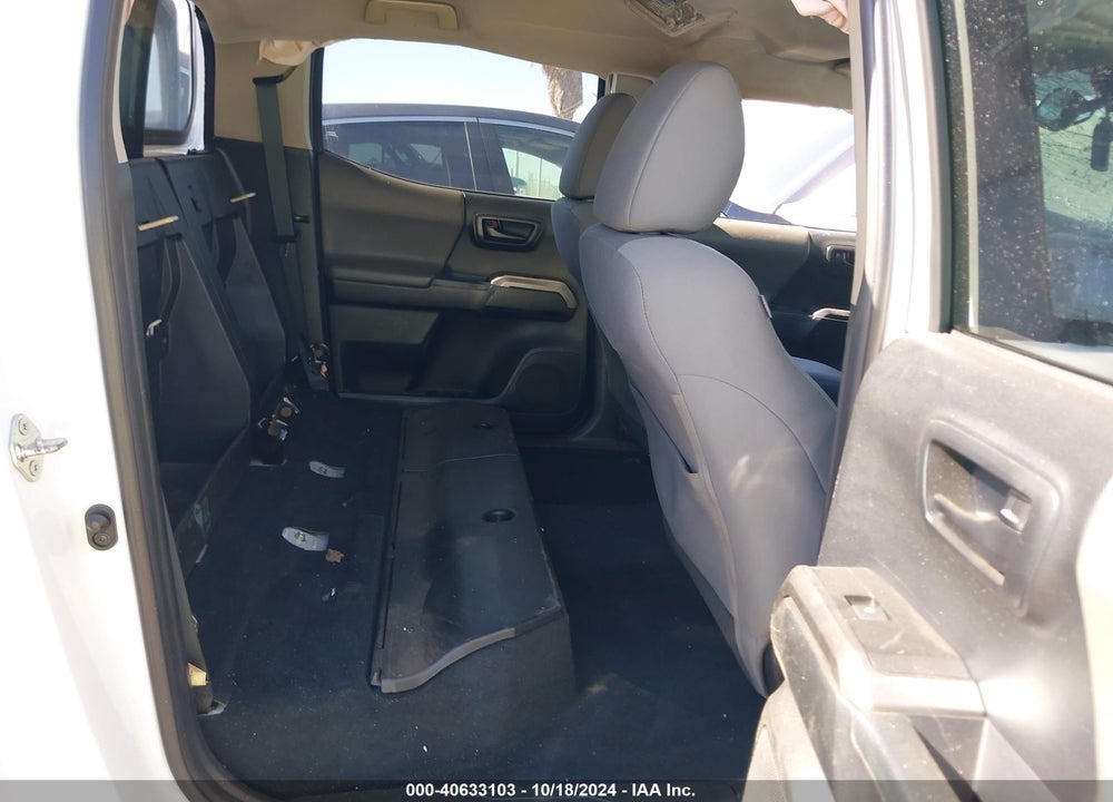 2018 TOYOTA TACOMA SR5 V6 VIN: 3TMAZ5CNXJM057805