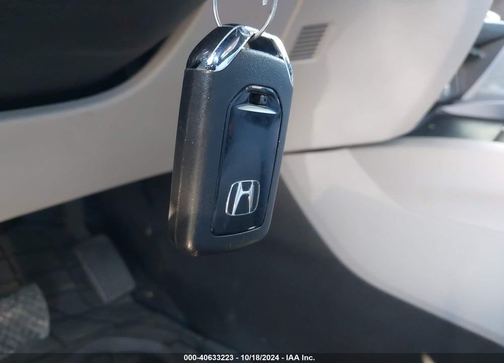 2018 HONDA PILOT EX VIN: 5FNYF6H38JB034189