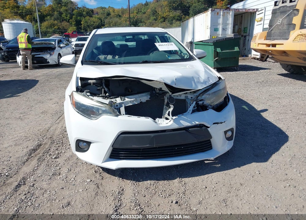 2015 TOYOTA COROLLA VIN: 5YFBURHE3FP292209