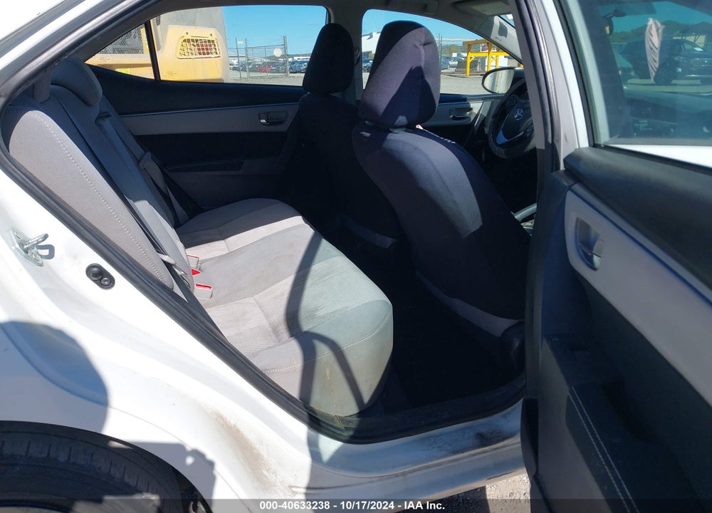 2015 TOYOTA COROLLA VIN: 5YFBURHE3FP292209