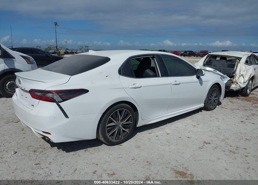 2022 TOYOTA CAMRY SE VIN: 4T1T11AK3NU650758