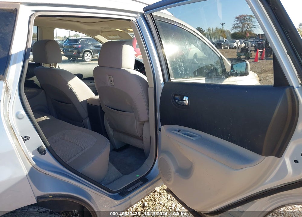 2011 NISSAN ROGUE SV VIN: JN8AS5MV2BW285421