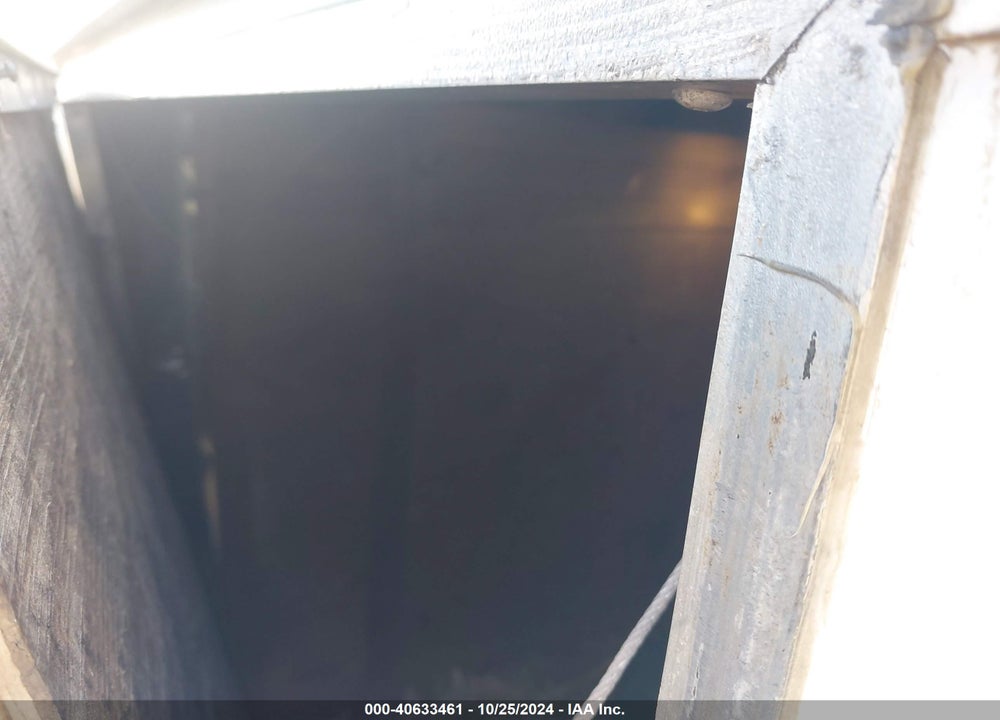 2007 ROYAL CARGO ENCLOSED TRAILER VIN: 5LABE10177M013149