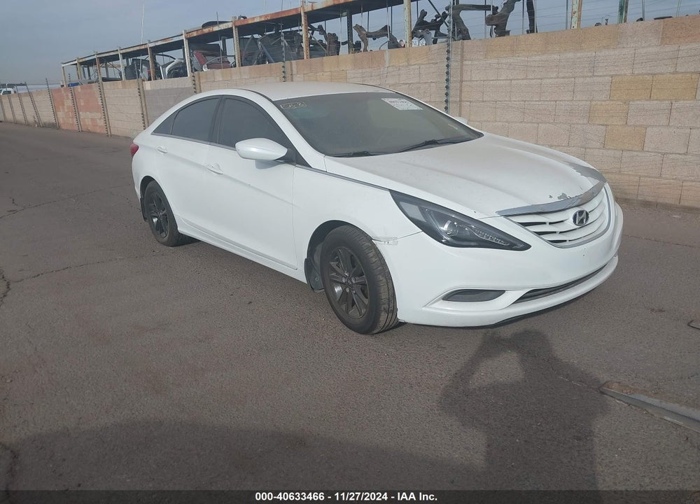 2013 HYUNDAI SONATA GLS VIN: 5NPEB4AC2DH690679