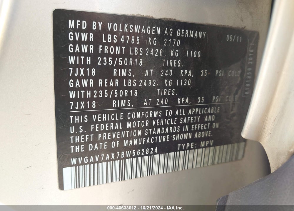 2011 VOLKSWAGEN TIGUAN SE VIN: WVGAV7AX7BW562824
