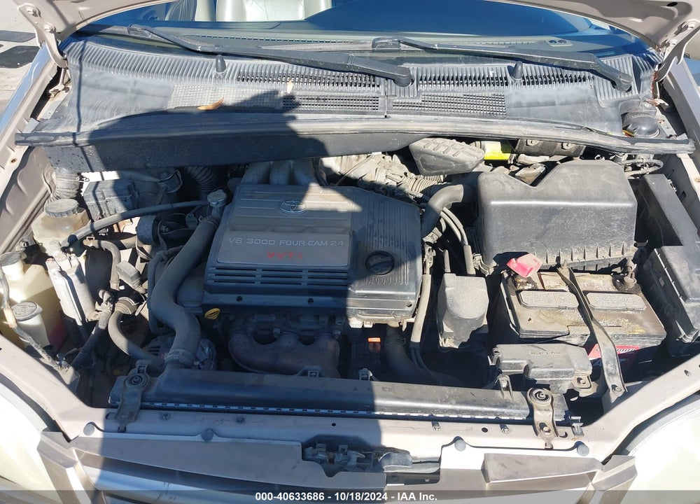2002 TOYOTA SIENNA XLE VIN: 4T3ZF13C12U453950