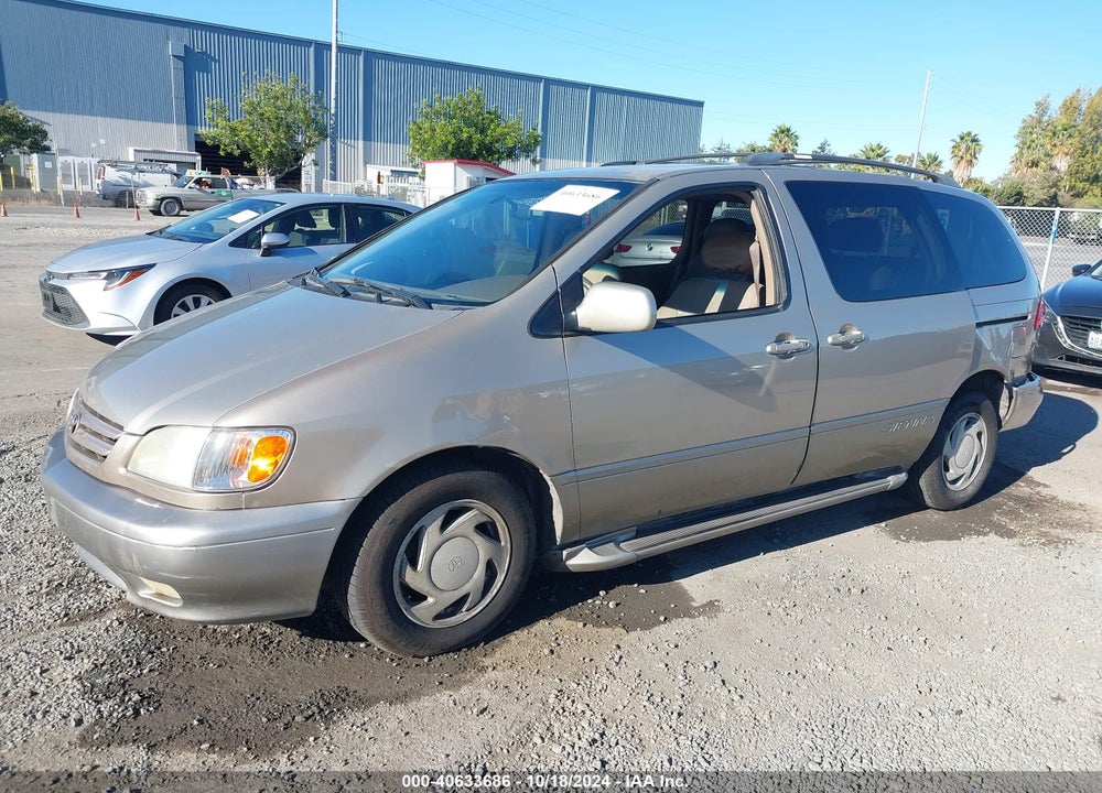 2002 TOYOTA SIENNA XLE VIN: 4T3ZF13C12U453950