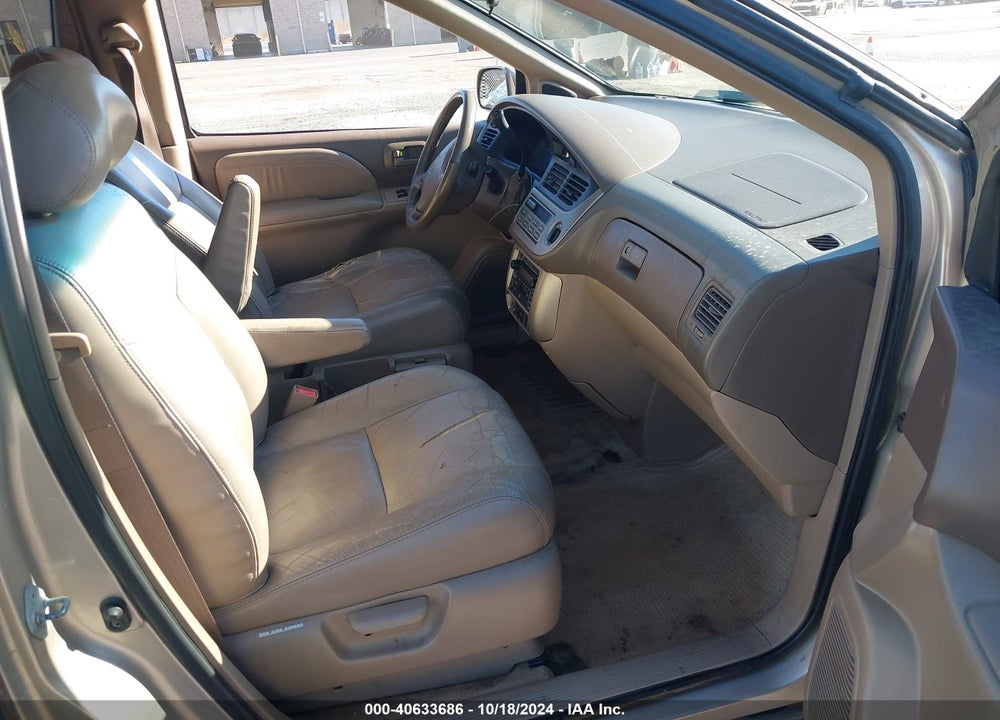 2002 TOYOTA SIENNA XLE VIN: 4T3ZF13C12U453950