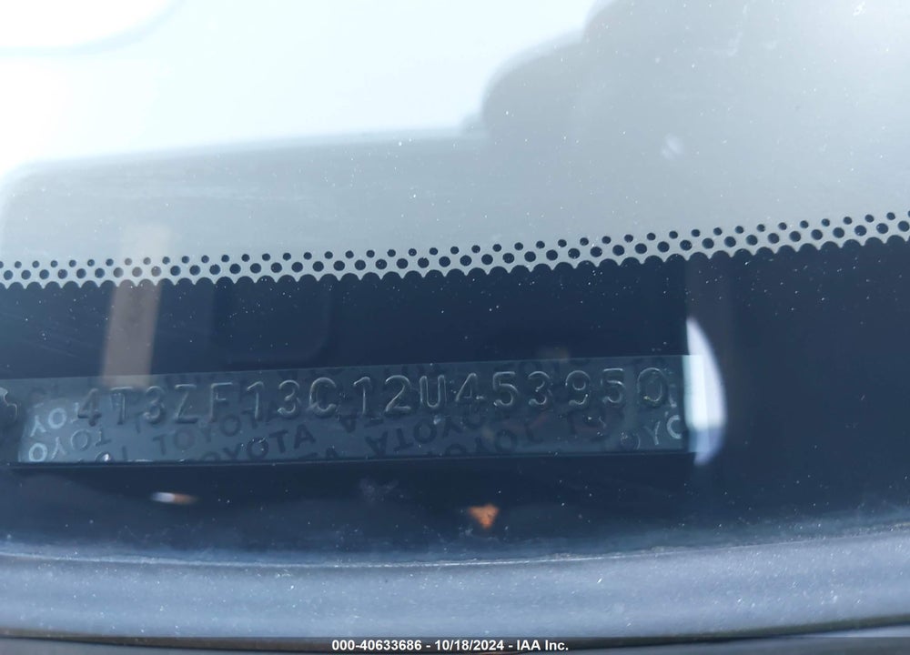 2002 TOYOTA SIENNA XLE VIN: 4T3ZF13C12U453950