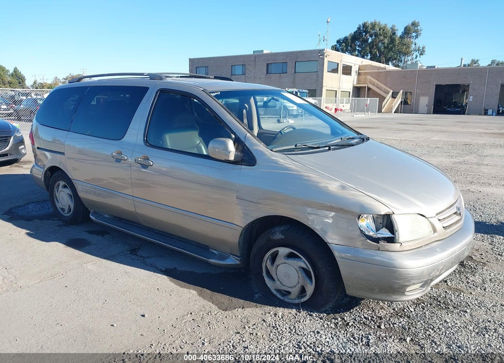 2002 TOYOTA SIENNA XLE VIN: 4T3ZF13C12U453950