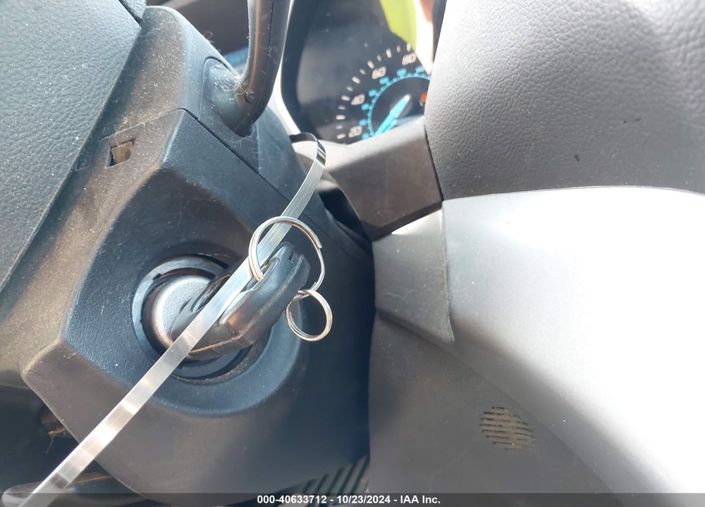 2015 FORD ESCAPE SE VIN: 1FMCU9G92FUC33675
